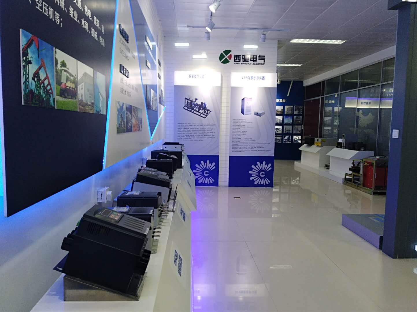 西馳展廳新貌(圖6) 西馳展廳新貌(圖6)