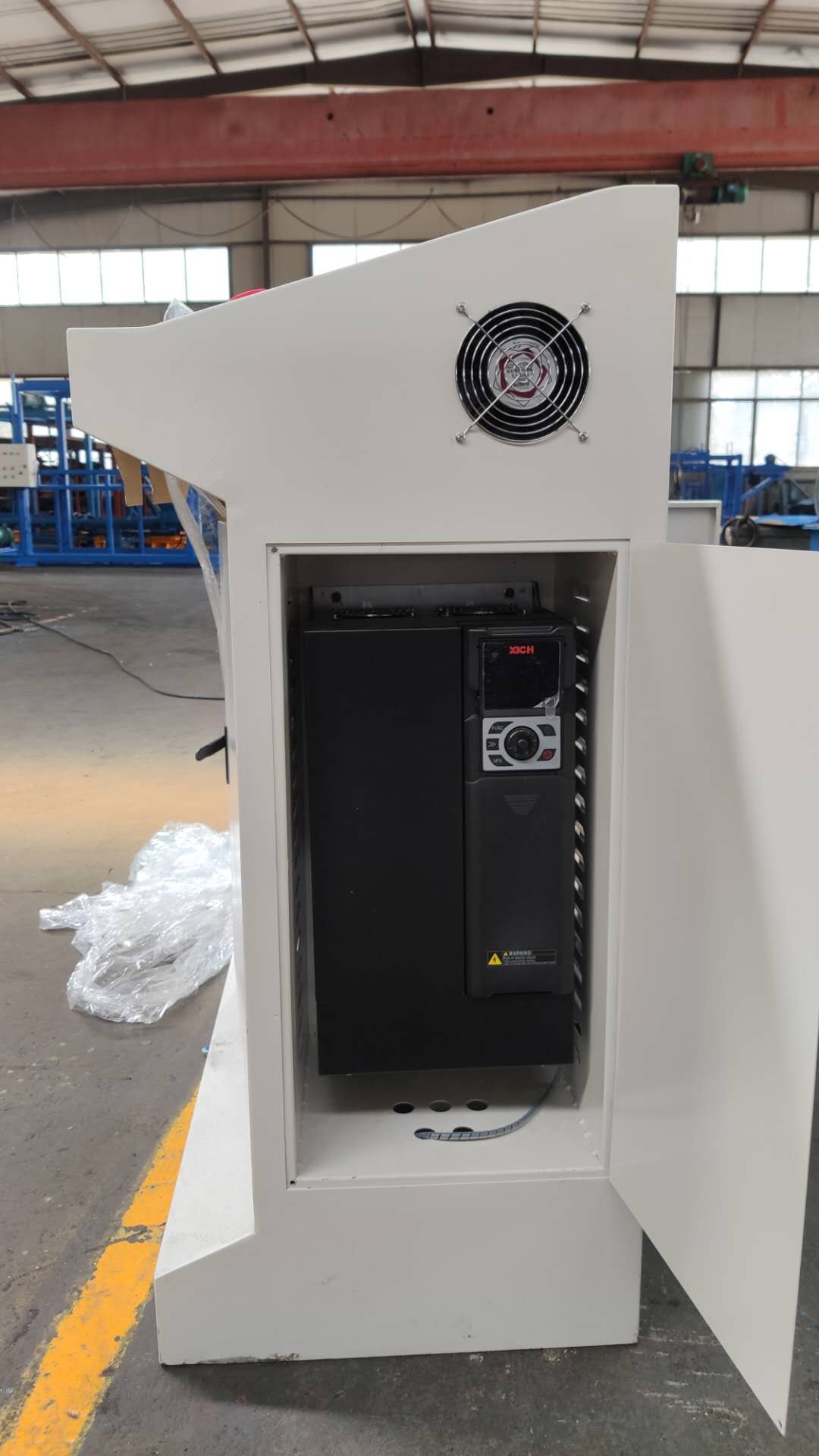 建筑行業制磚機械上應用—變頻器(圖1)