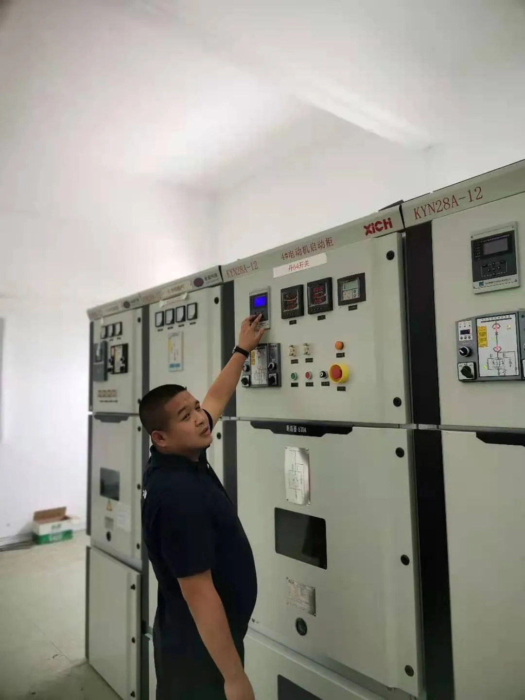 一體式高壓固態軟起動裝置用于防洪排澇泵站(圖3) 一體式高壓固態軟起動裝置用于防洪排澇泵站(圖3)