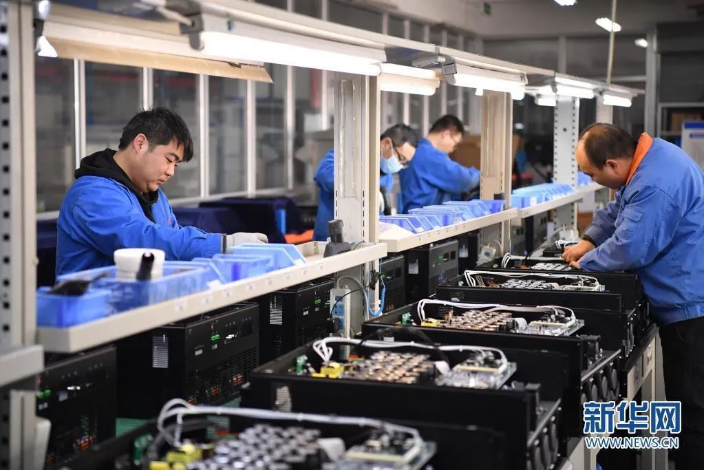 振奮!新華社、西安電視臺相繼關注西馳電氣(圖2) 振奮!新華社、西安電視臺相繼關注西馳電氣(圖2)